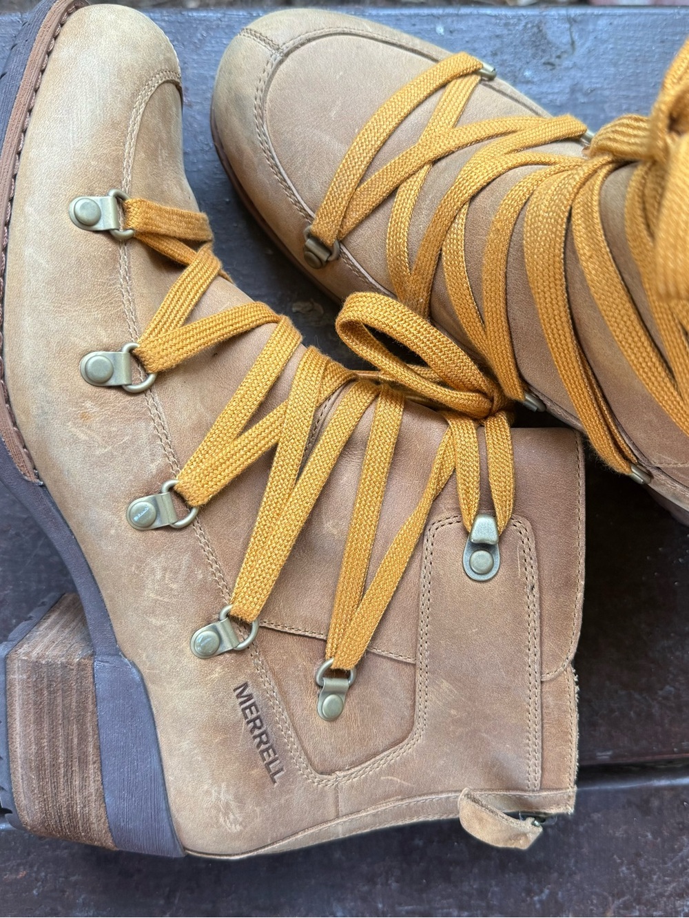 Merrell Women’s Tan Leather Outdoor Lace-Up Boots
